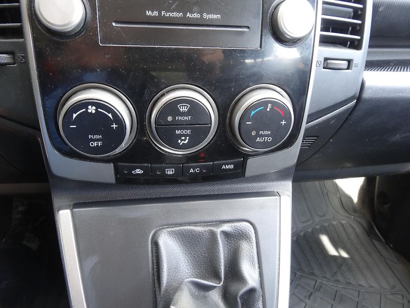 Mazda 5 1.8i 85kW 6-míst - fotka 12 z 14
