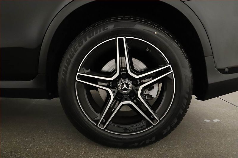 Mercedes-Benz GLC (2021) 220 d 4MATIC - fotka 17 z 17