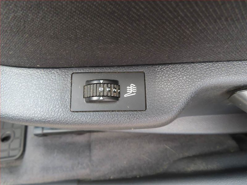 Peugeot 3008 (2012) 1.6 THP, Tempomat - fotka 21 z 21