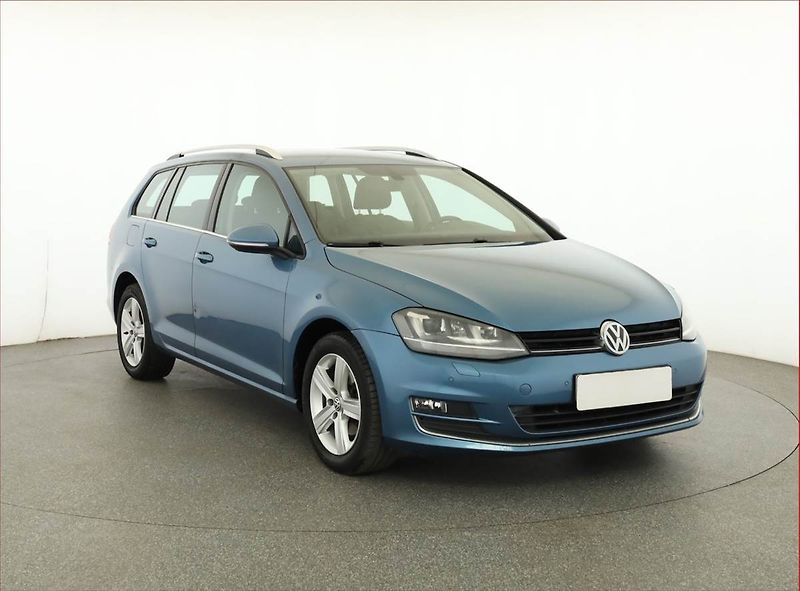 Volkswagen Golf (2016) Highline 1.6 TDI, Xenony - fotografie inzerátu