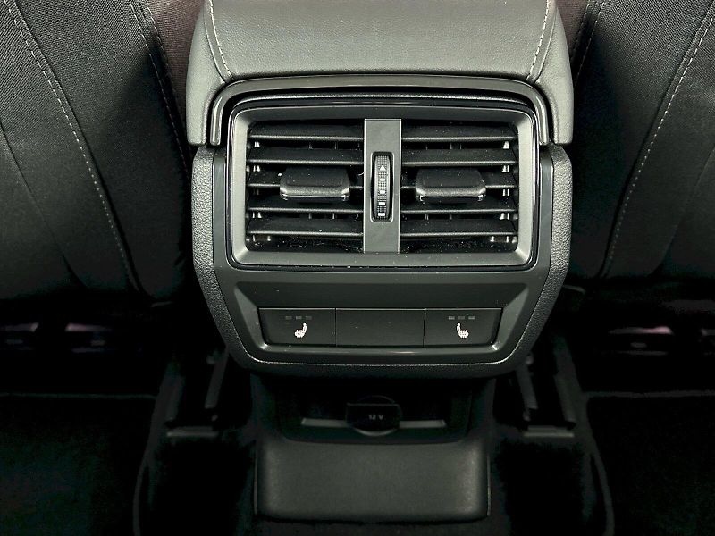 Škoda Karoq (2025) DSG 2.0TDI 110kW 4x4 SportLine - fotka 28 z 33