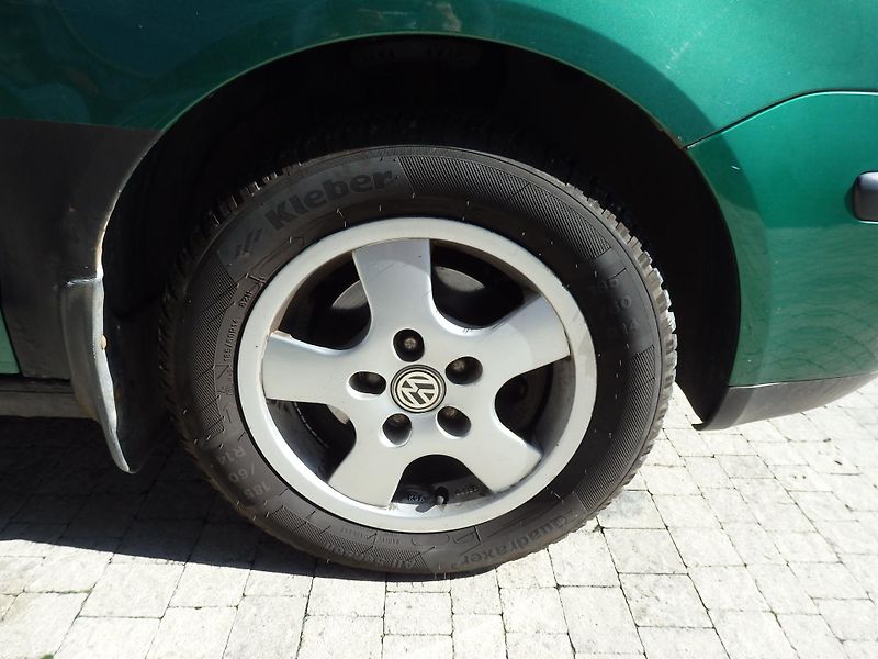 Volkswagen Polo 1.4 16V 2x AIRBAG, SERVO - fotka 13 z 16