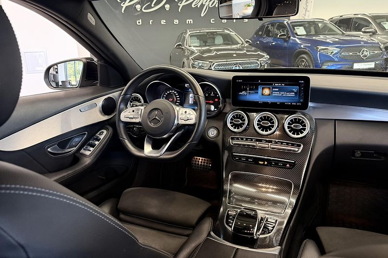 Mercedes-Benz Třídy C (2020) C 220d 4Matic AMG Line - fotka 34 z 81