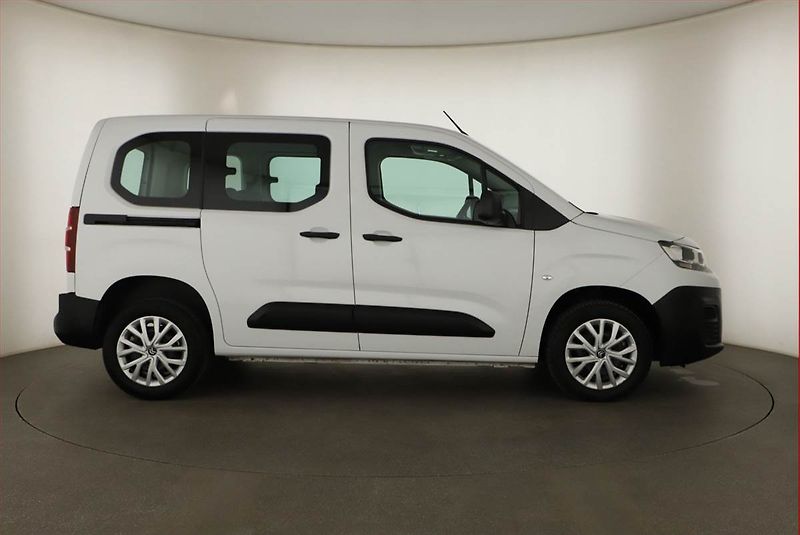 Citroën Berlingo (2023) Live Pack 1.5 BlueHDi, 5Míst - fotka 6 z 14