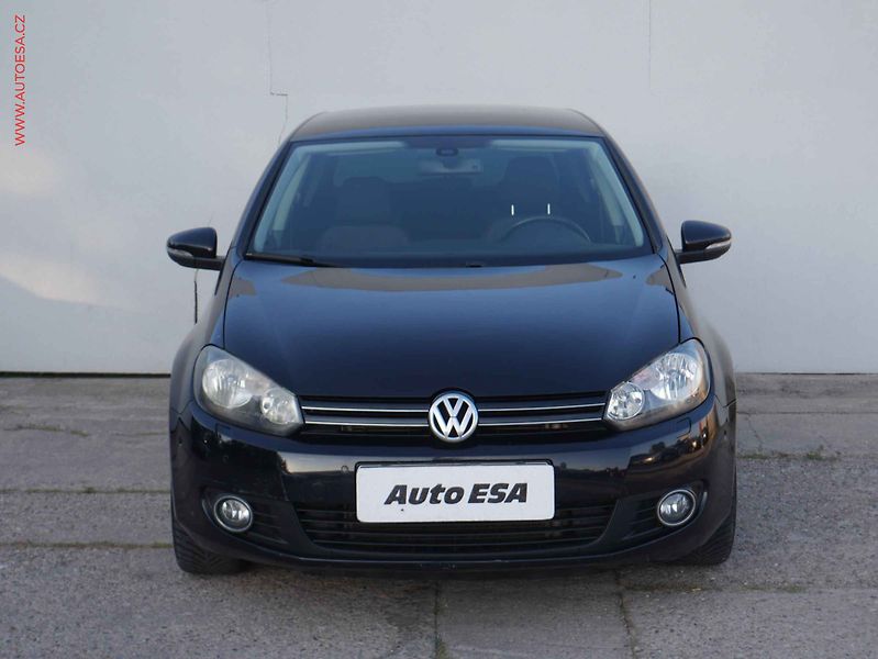 Volkswagen Golf (2011) 1.4TSI, AC, tempo, park.asist - fotka 2 z 17