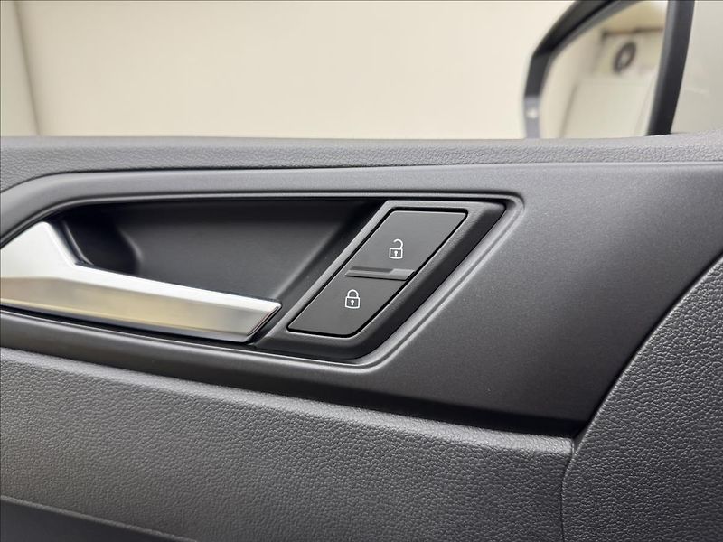 Volkswagen Polo 1,0 MPi 59kW LED DPH ZÁRUKA CZ - fotka 24 z 36