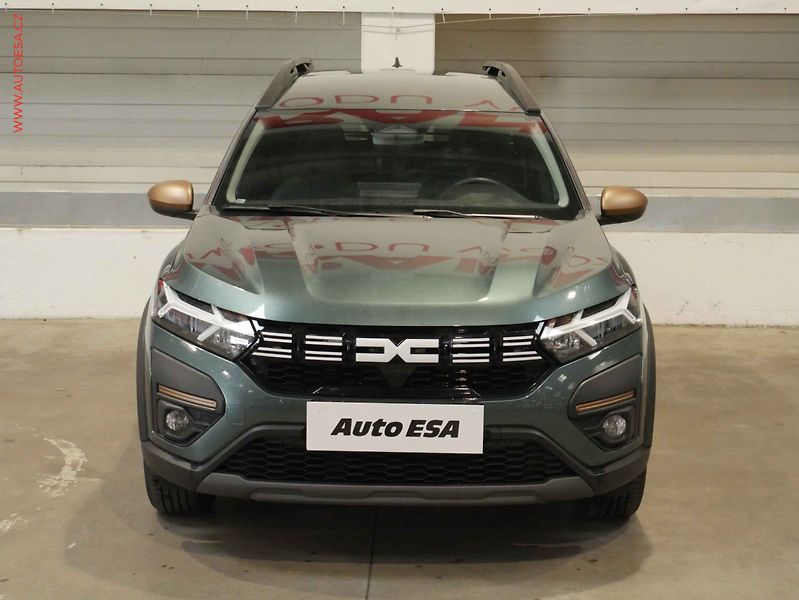 Dacia Jogger (2025) 1.0 TCe, 1.maj,ČR, AC, LED - fotka 2 z 21