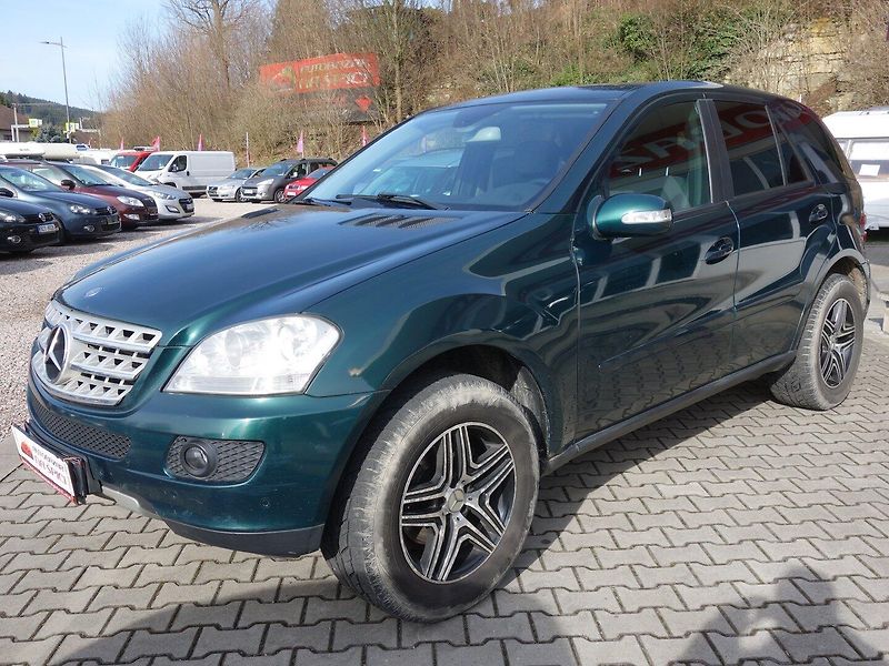 Mercedes-Benz Třídy M (2006) ML 320CDI 165kW 4MATIC - fotka 4 z 32