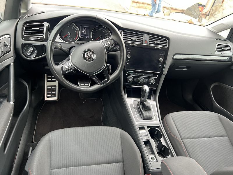 Volkswagen Golf 1.4 TSI, DSG - fotka 10 z 26