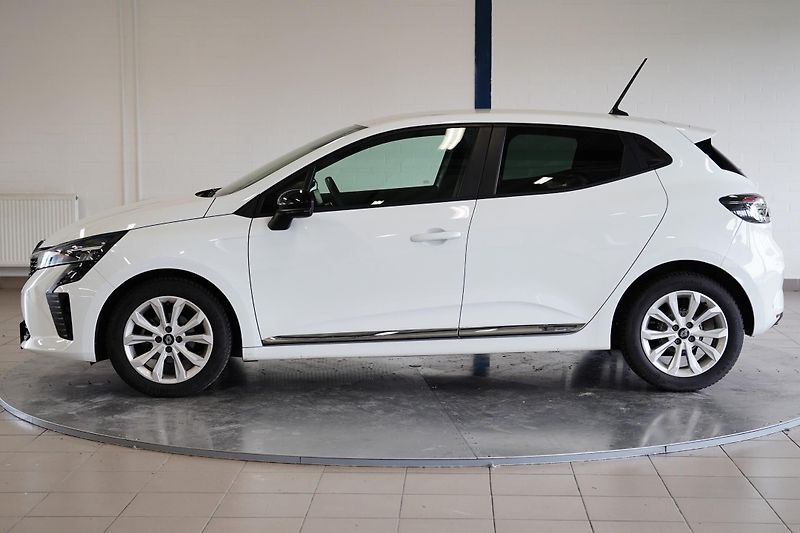 Renault Clio - fotka 3 z 24