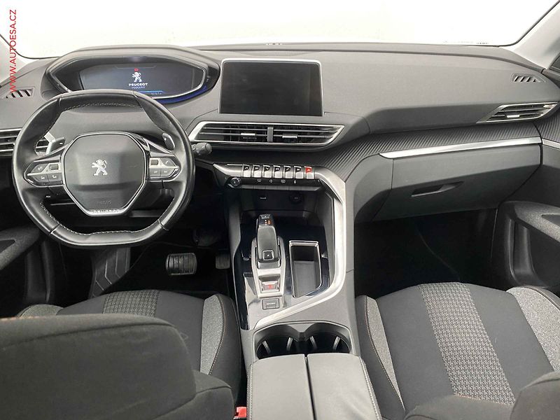 Peugeot 3008 (2017) 1.2PT, Active, AT - fotka 8 z 17