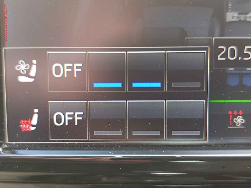 Škoda Superb (2016) 2.0TSi 4x4, ČR, DSG, bixen - fotka 22 z 37
