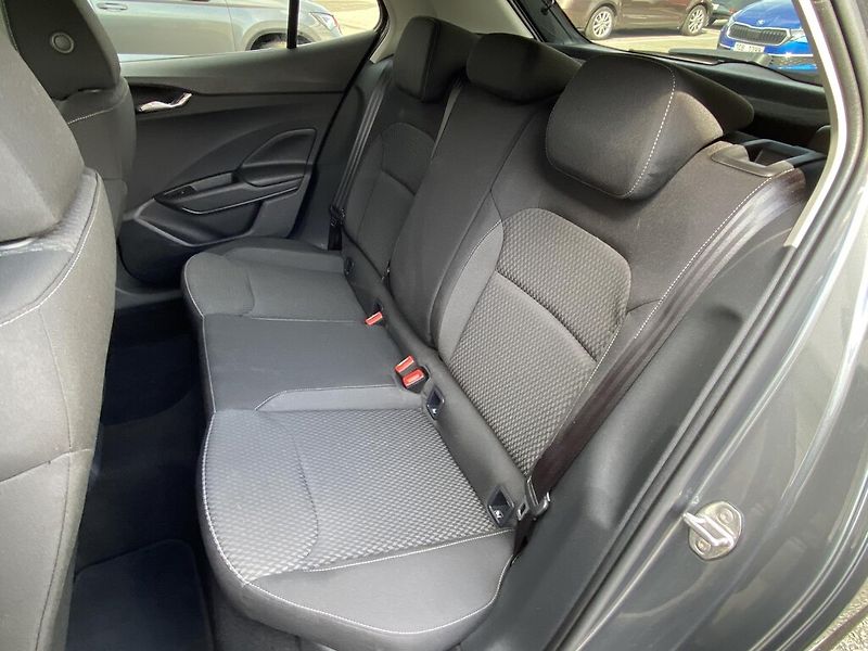 Škoda Fabia 1,0 TSI 85 kW Selection - fotka 23 z 26