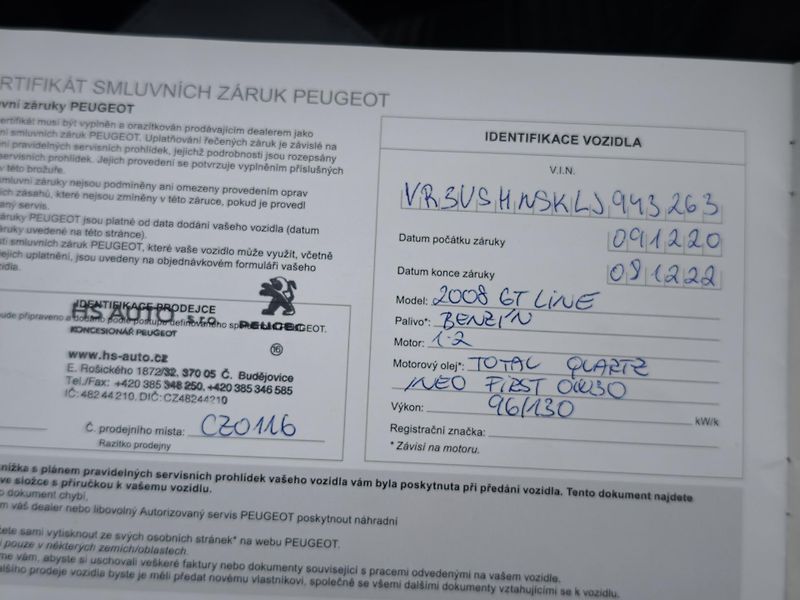 Peugeot 2008 2020 ČR GT Line 1.2 PT 96kW  - fotka 37 z 40