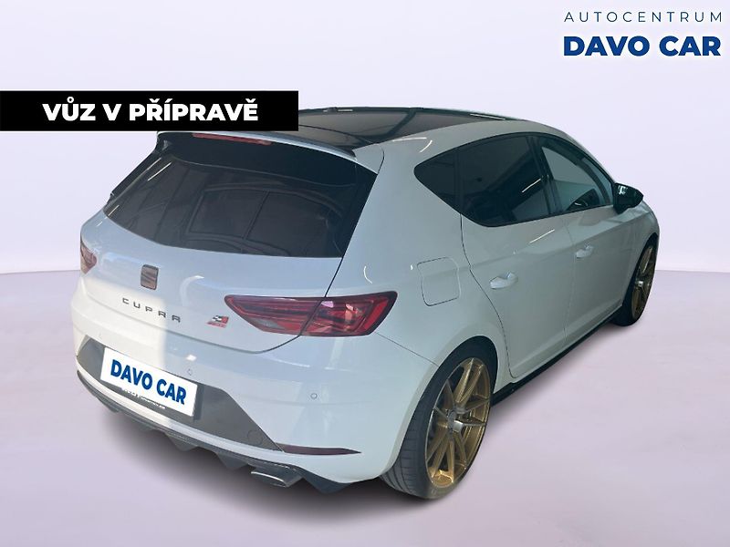 Seat Leon Cupra 2,0 TSI 221 kW Cupra SC - fotka 5 z 12