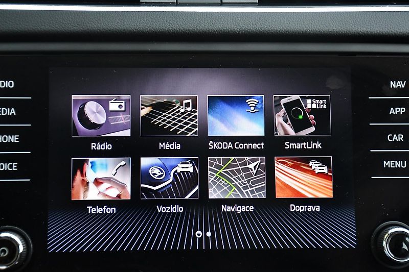 Škoda Octavia 1.5TSi 110kW DSG NAV KESSY - fotka 43 z 52