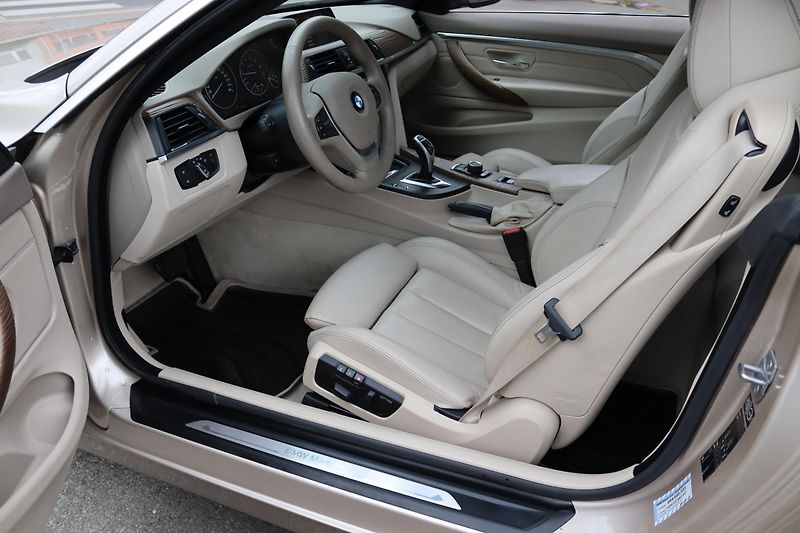 BMW Řada 4 435i CABRIO F33 225kW ČR DPH - fotka 29 z 50
