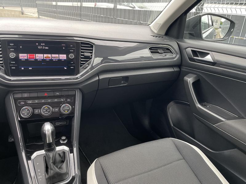Volkswagen T-Roc (2019) 2.0 TDI 110 kW DSG SPORT - fotka 18 z 34