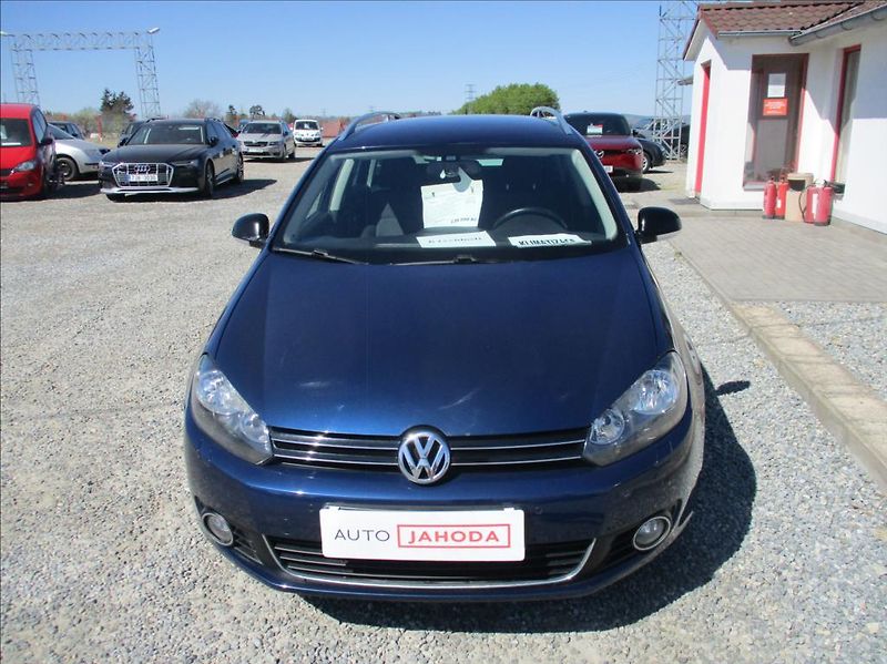 Volkswagen Golf 1,4 TSI,digiklima,servis,tažné - fotka 2 z 36
