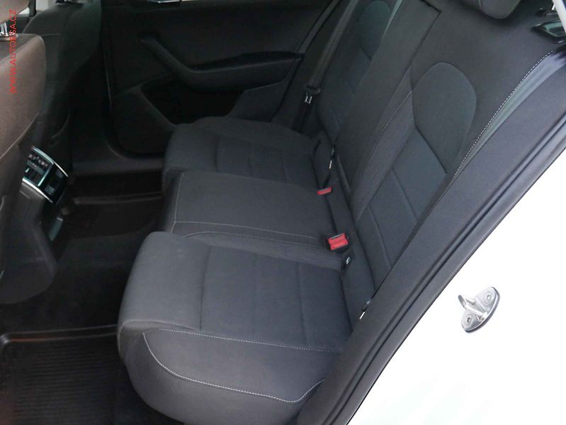 Škoda Superb (2017) 2.0 TDi, 2.maj,ČR, Bixen - fotka 10 z 18
