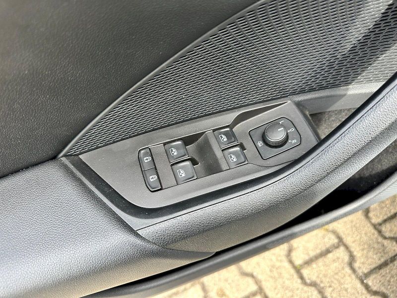 Škoda Octavia (2022) 2.0 TDI 85kW Ambition Combi - fotka 8 z 22