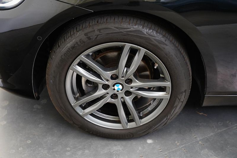 BMW Řada 2 - fotka 10 z 26