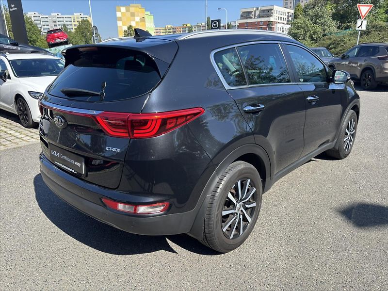 Kia Sportage 1,7 CRDi Style KAMERA TOP STAV - fotka 5 z 39