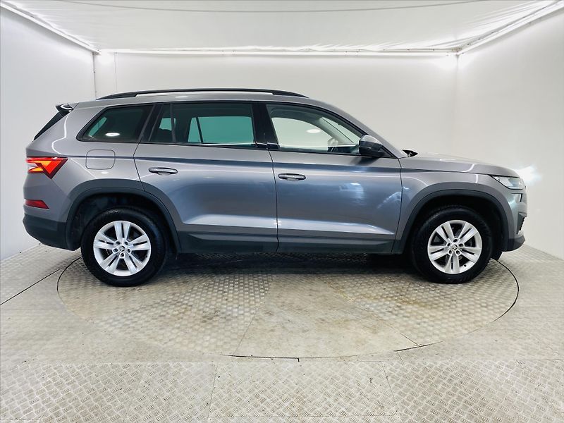 Škoda Kodiaq 2,0 TDI 110kW DSG Ambition - fotka 24 z 26