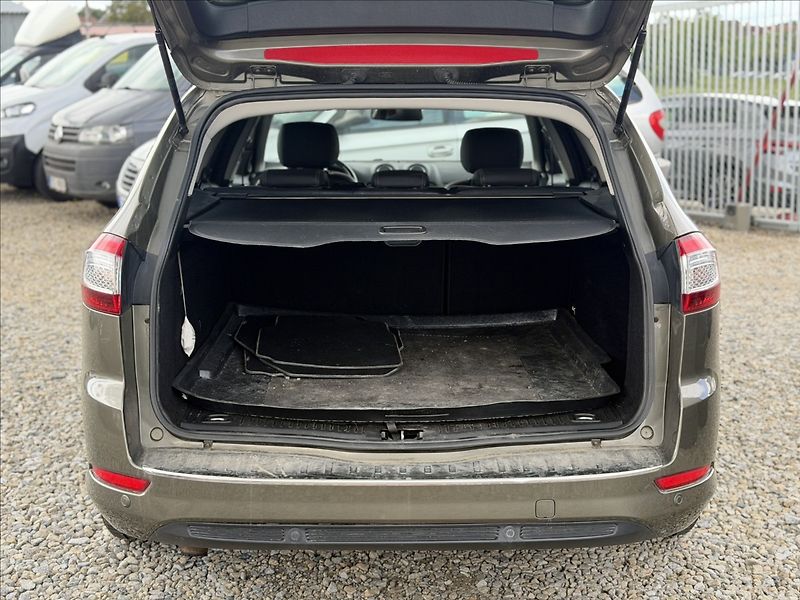 Ford Mondeo 1,6 i 118kW TITANIUM, ROZVODY - fotka 24 z 29