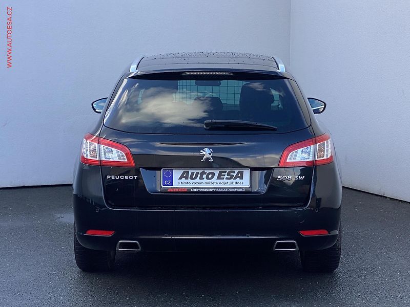 Peugeot 508 (2014) 2.2 HDi, GT, AT, bixen, panor - fotka 5 z 20