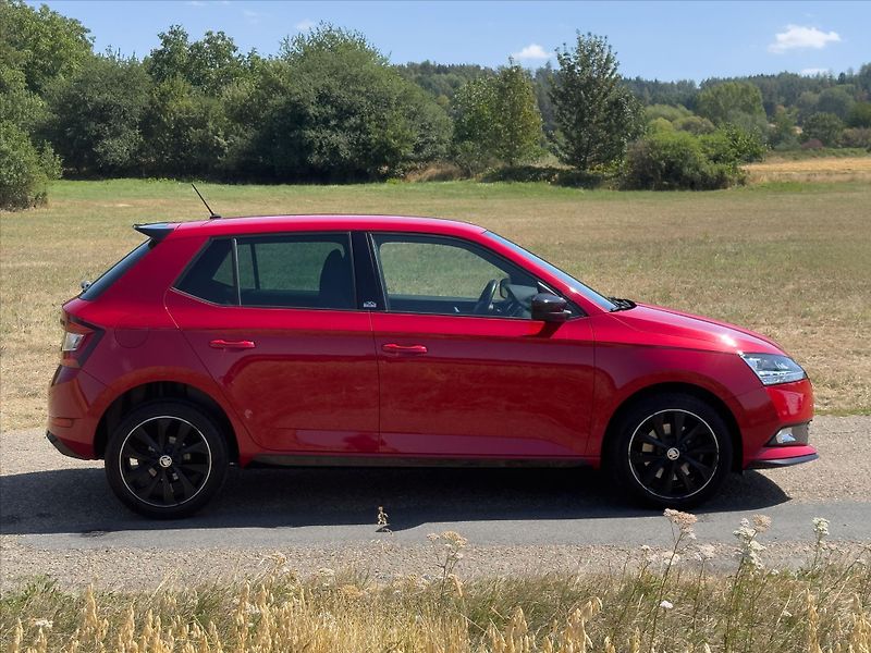 Škoda Fabia 1,0 TSI 81kW CZ Monte Carlo - fotka 8 z 36