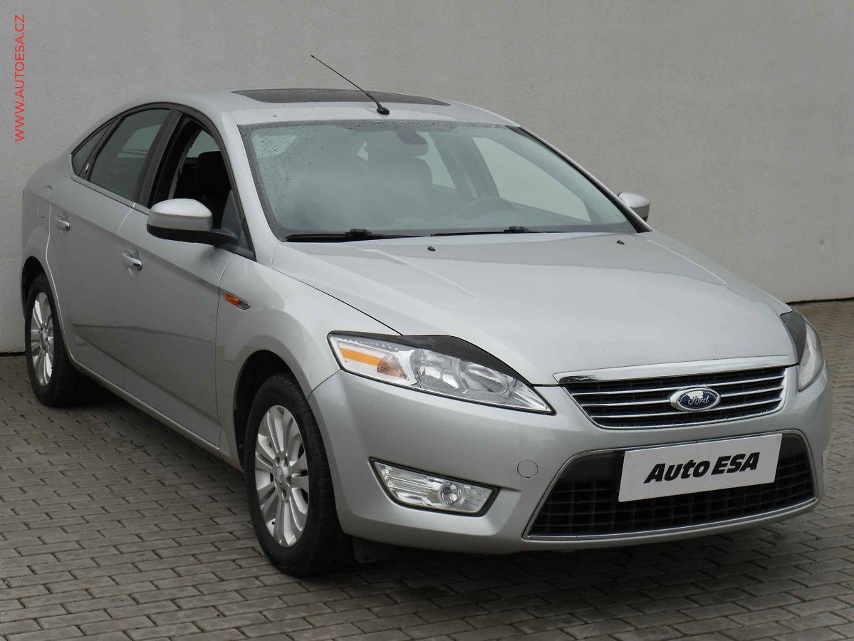 Ford Mondeo 2.0i, AC, temp, výhřev.sed