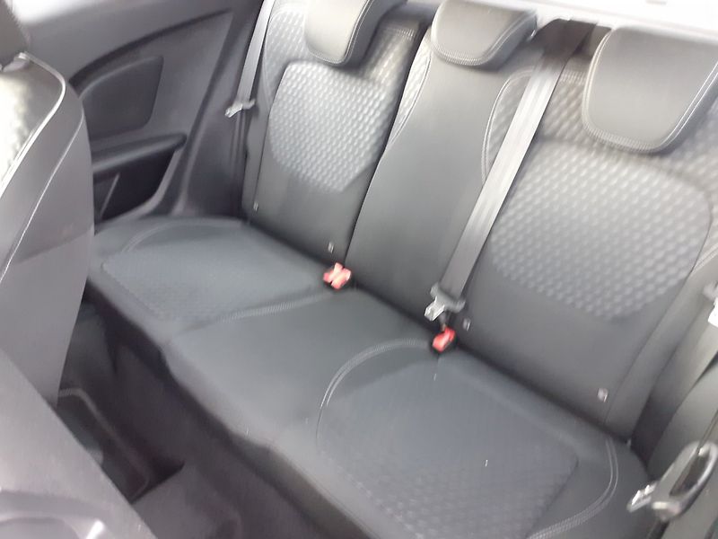 Ford Fiesta (2017) 1.1 I 63 KW - fotka 18 z 29