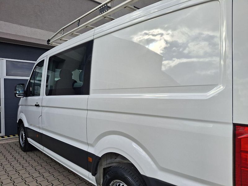 Volkswagen Crafter (2019) 2.0 TDI, 7 míst, ZÁRUKA - fotka 12 z 29