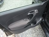 Volkswagen Polo 1,4 i 16v,klima,xenon,rozvody, - náhled 12
