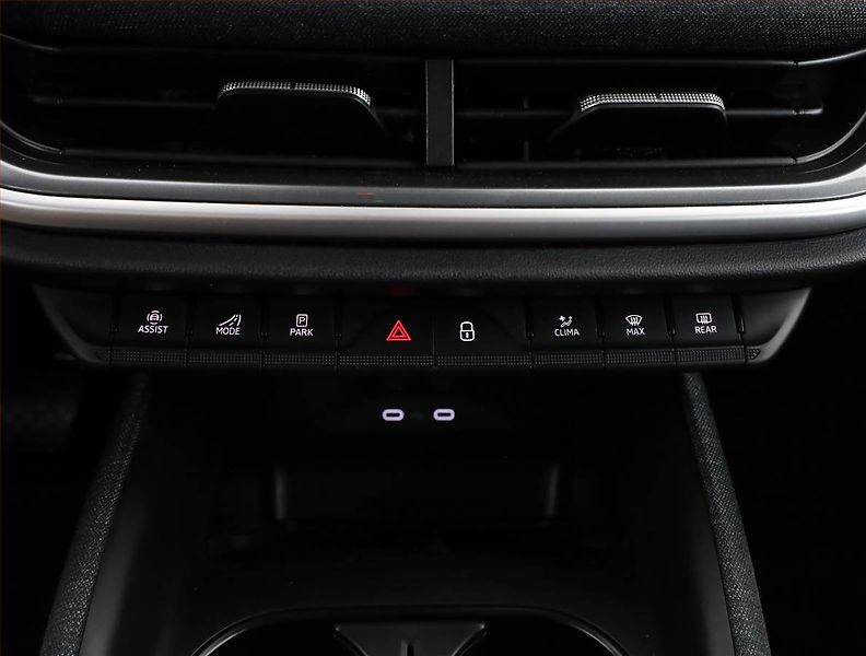 Škoda Elroq (2025) Selection 50 (55 kWh), SoH 99% - fotka 12 z 21