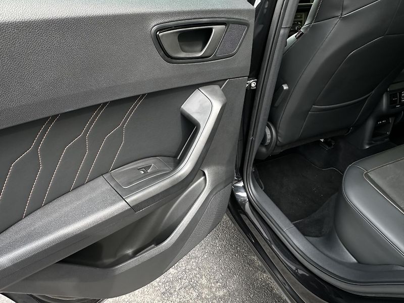 Cupra Ateca (2022) 2.0TSI*4x4* DSG*1.Maj*Virtual* - fotka 35 z 47