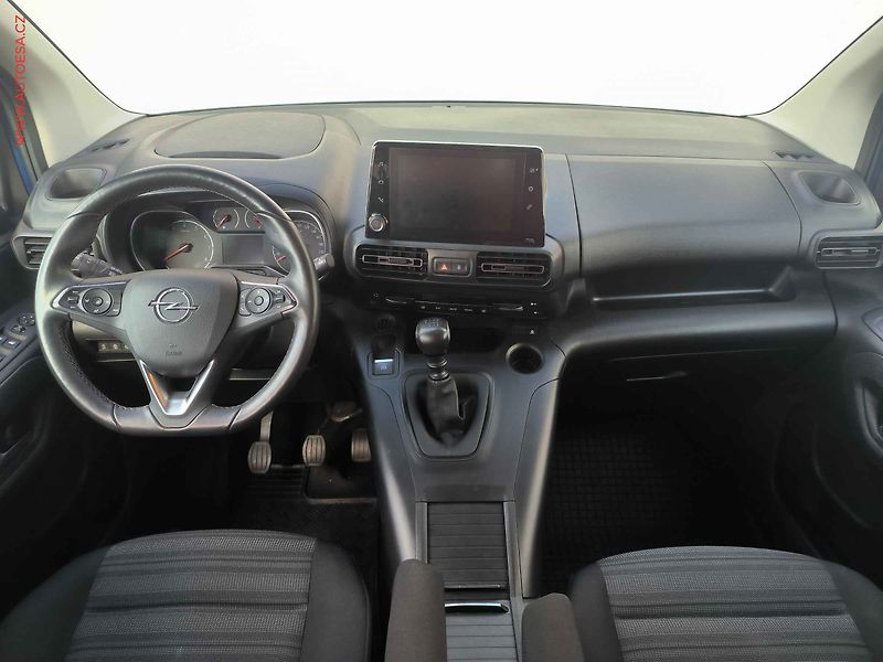 Opel Combo (2019) 1.2T, 2.maj,ČR, AC, tempo - fotka 8 z 21