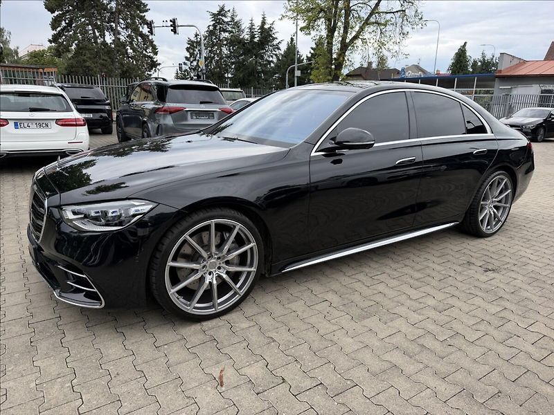 Mercedes-Benz Třídy S 400d AMG 4Matic - fotka 8 z 36