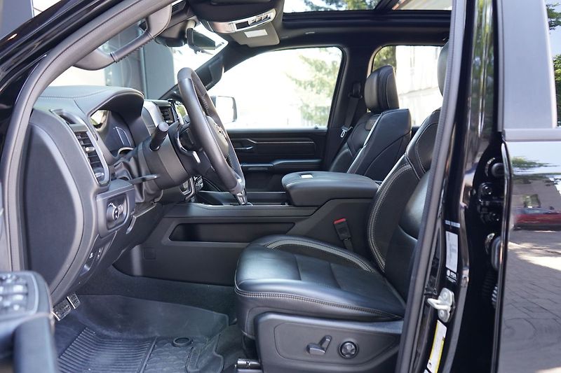 RAM 1500 TRX, Equipment Level 2, Harman - fotka 19 z 62