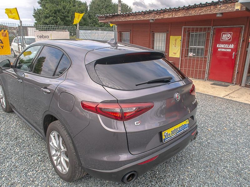 Alfa Romeo Stelvio (2023) 2.0T Q4 MAT - NAVI - fotka 56 z 62