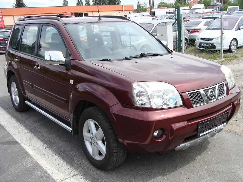 Nissan X-Trail 2.2 DCi, 100 kW, klimatizace - fotka 7 z 27