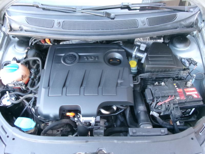 Škoda Roomster 1,6 TDI KLIMA PNEU - fotka 21 z 22