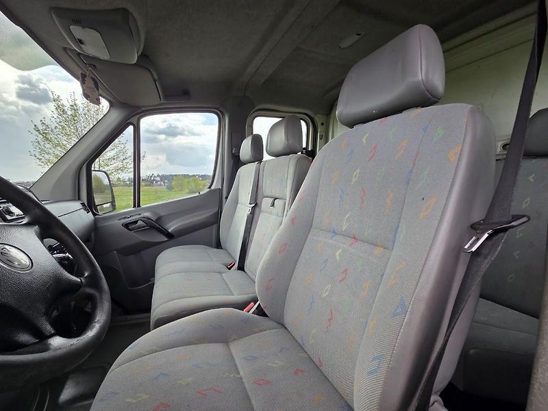 Volkswagen Crafter (2010) 2.5 TDI-3 str. SKLÁPĚČ-7 MÍST - fotka 11 z 14