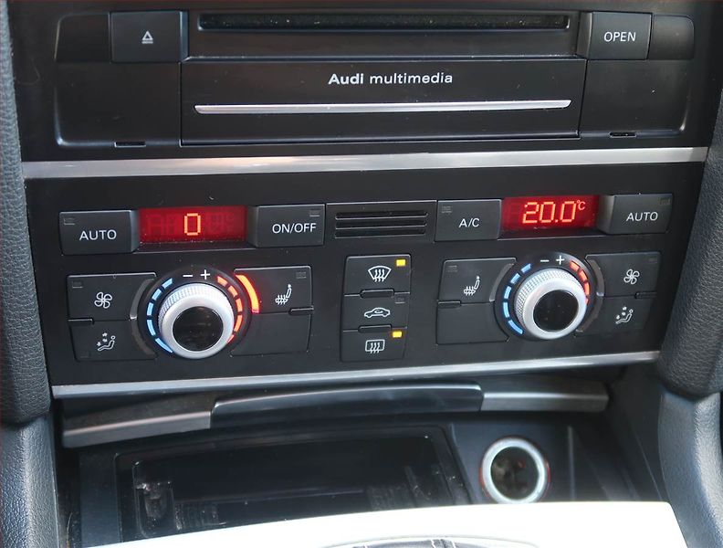 Audi Q7 (2014) S-Line 3.0 TDI, 4X4, Automat - fotka 22 z 27