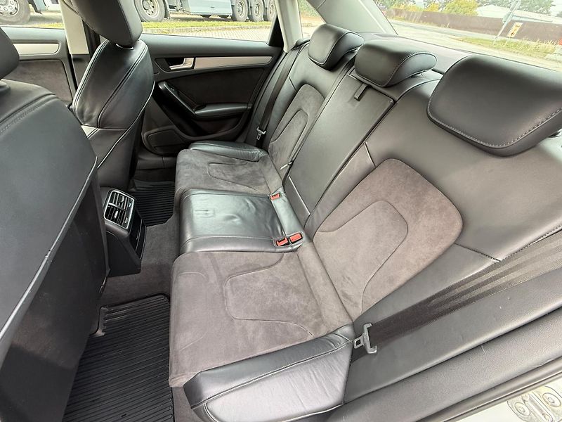 Audi A4 (2010) 2,0 TDI - fotka 10 z 21