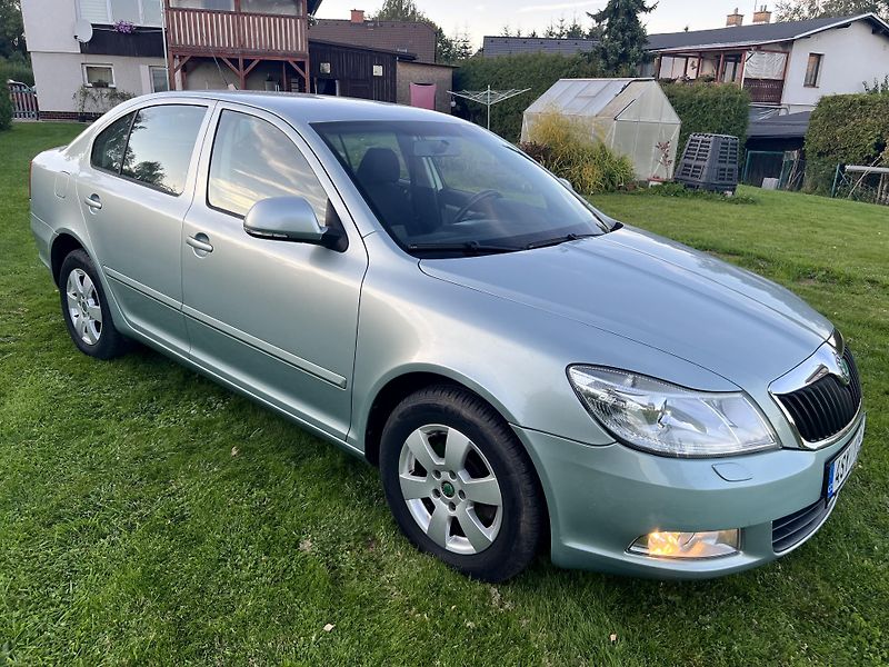 Škoda Octavia 1.6TDI 77KW,DIGIKLIMA,WEBASTO - fotka 9 z 45