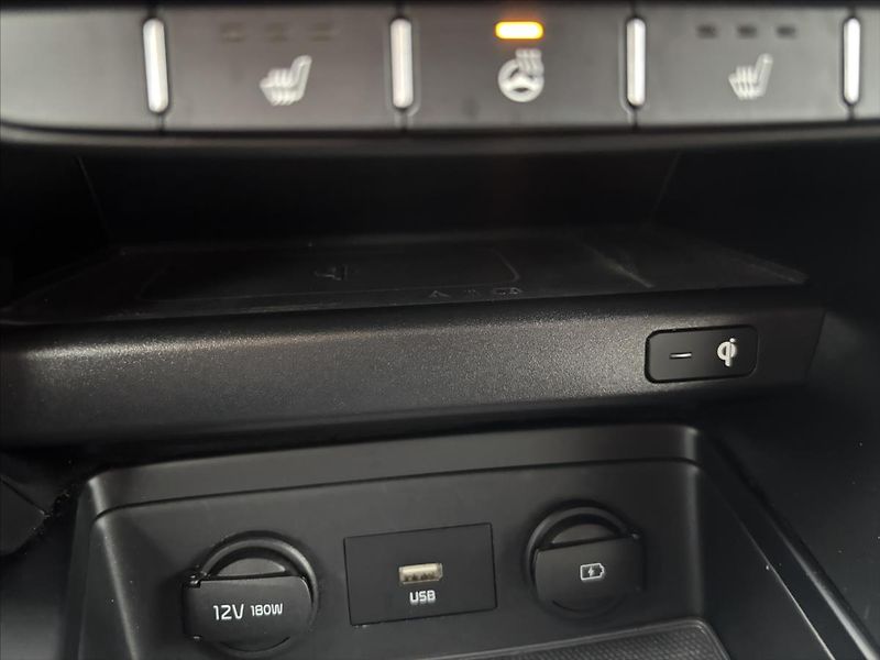 Kia Ceed 1,5 TGDi TOP ZÁRUKA CARPLAY - fotka 29 z 42