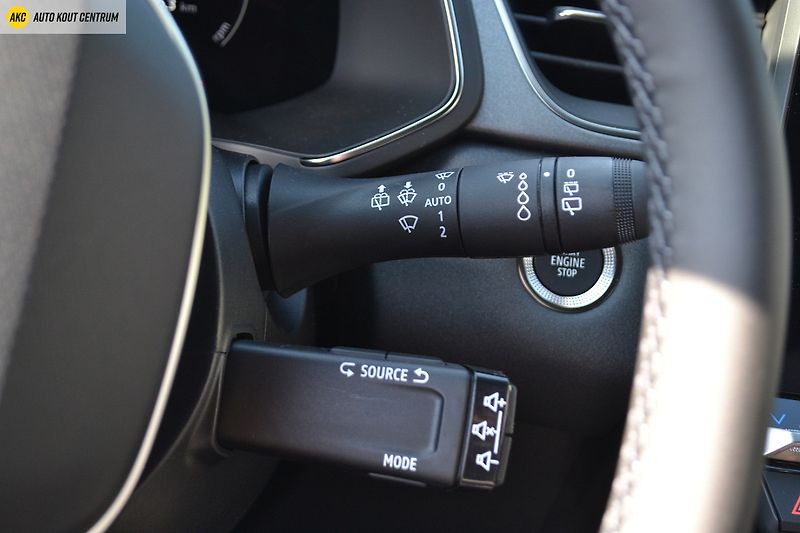 Renault Captur Techno TCe 90 - fotka 41 z 49
