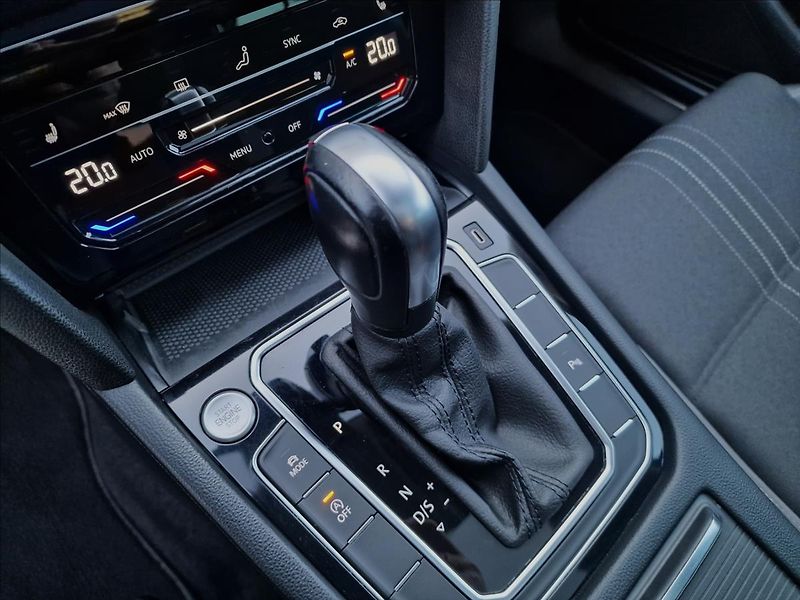 Volkswagen Passat 2.0TDI 147kW DSG Alltrack, ČR - fotka 36 z 50